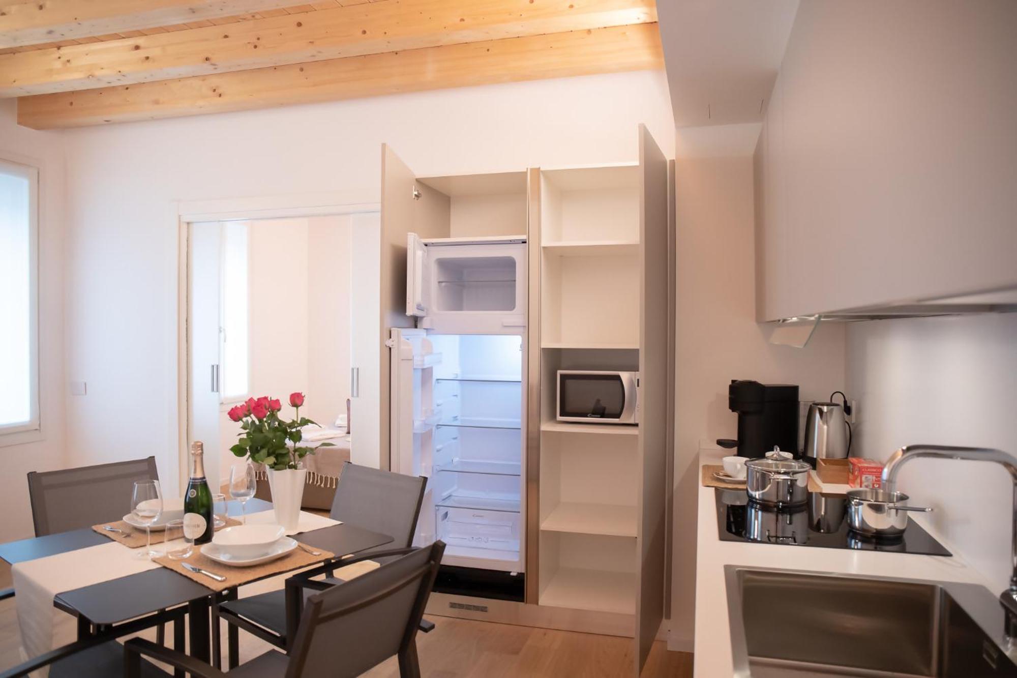 Amendola City View Apartments Suite Romantica كومو المظهر الخارجي الصورة
