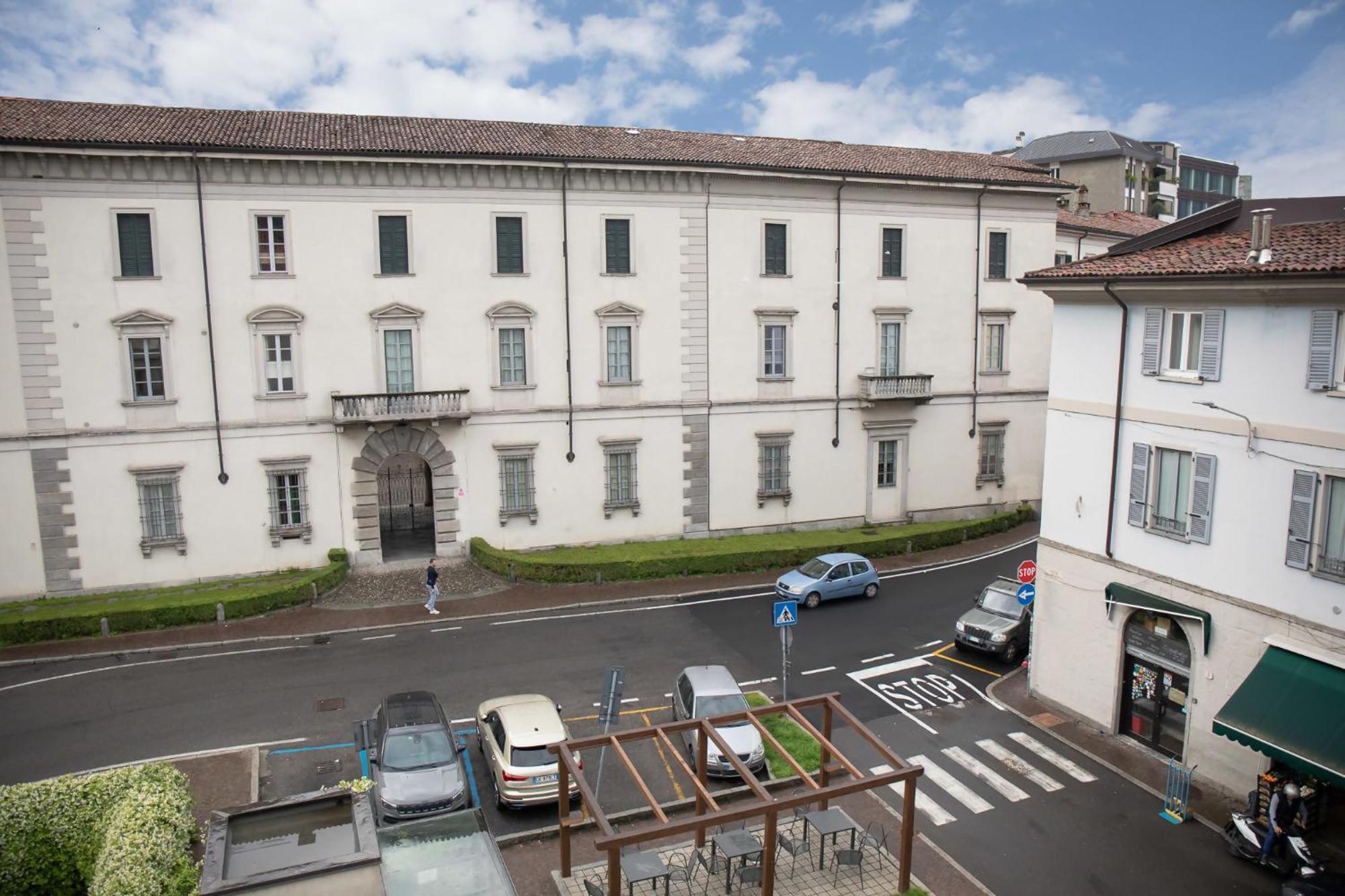 Amendola City View Apartments Suite Romantica كومو المظهر الخارجي الصورة